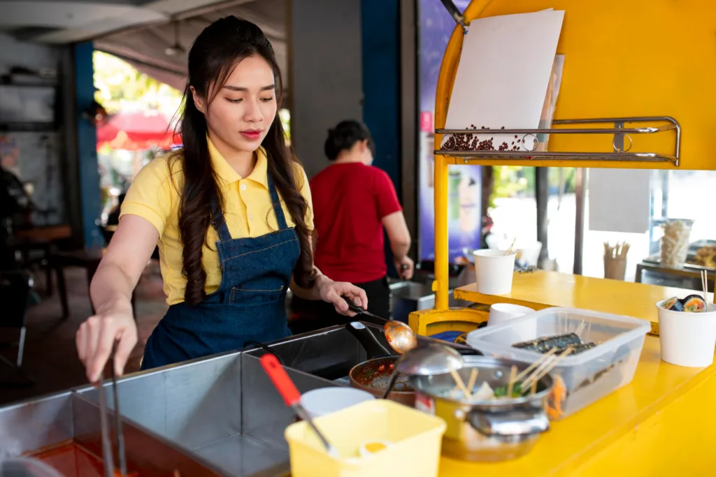 บริหารตลาดแบบมืออาชีพ เพื่อเสริมความเชื่อมั่นให้กับพ่อค้าแม่ค้า และลูกค้าที่มาเดินตลาด